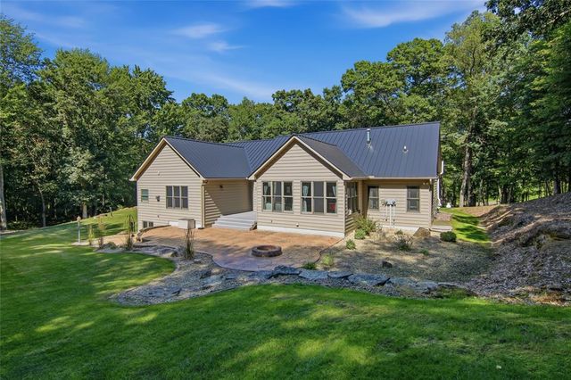 W245 Woodridge Drive, Eau Claire, WI 54701