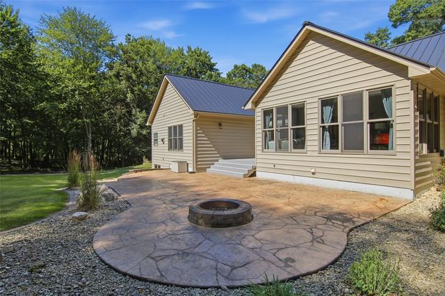 W245 Woodridge Drive, Eau Claire, WI 54701