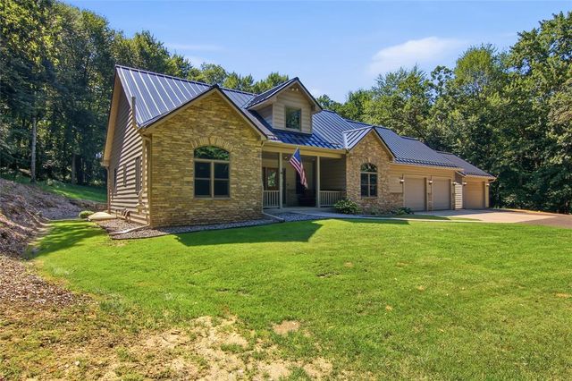 W245 Woodridge Drive, Eau Claire, WI 54701