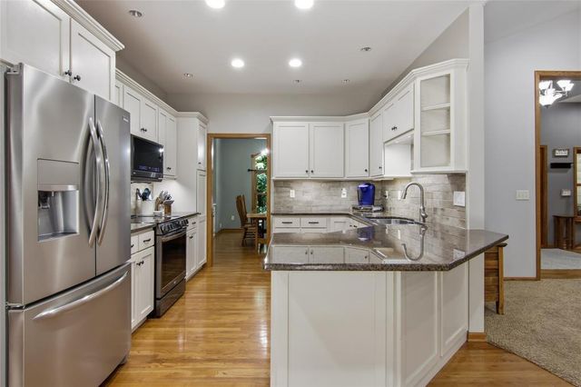W245 Woodridge Drive, Eau Claire, WI 54701