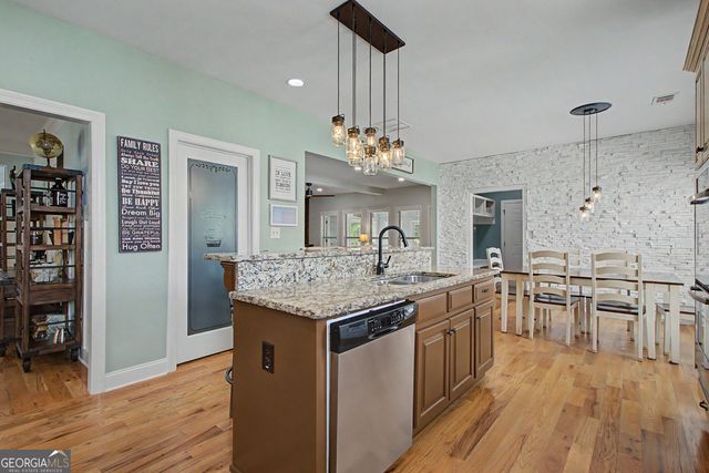 193 Fairgreen Trace, Newnan, GA 30265