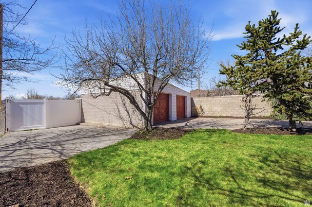 2856 S LAKEVIEW DR, Millcreek, UT 84109