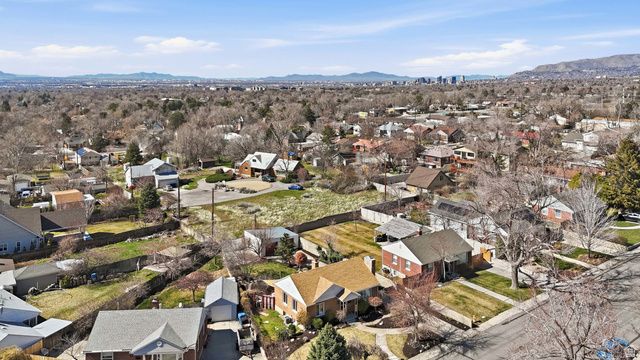 2856 S LAKEVIEW DR, Millcreek, UT 84109