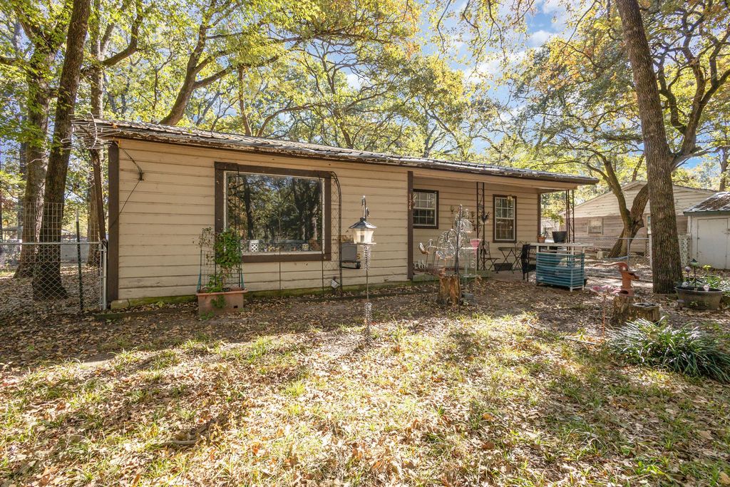 124 Seagrove Lane, Quinlan, TX 75474