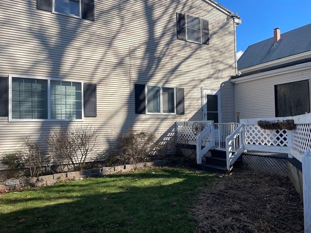 519 Crescent St, Brockton, MA 02302