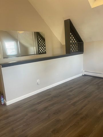 519 Crescent St, Brockton, MA 02302