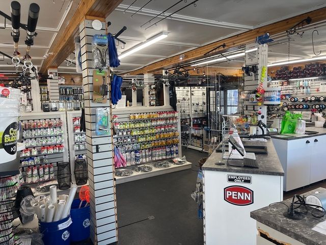 519 Crescent St, Brockton, MA 02302