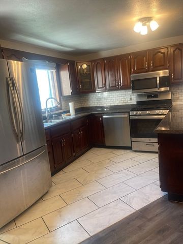 519 Crescent St, Brockton, MA 02302