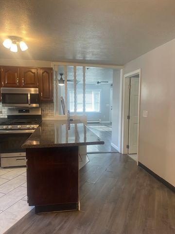 519 Crescent St, Brockton, MA 02302