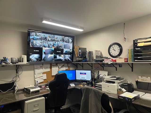 519 Crescent St, Brockton, MA 02302