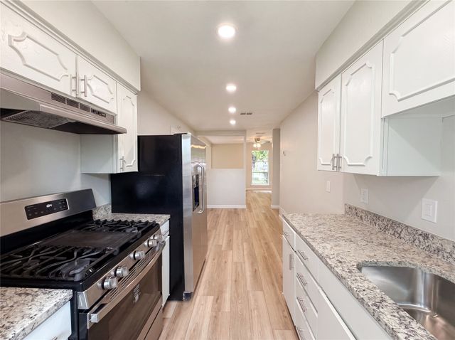 5708 Hanson Drive, Watauga, TX 76148