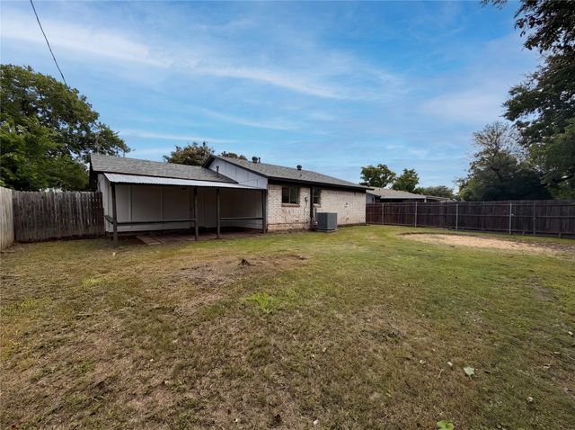5708 Hanson Drive, Watauga, TX 76148