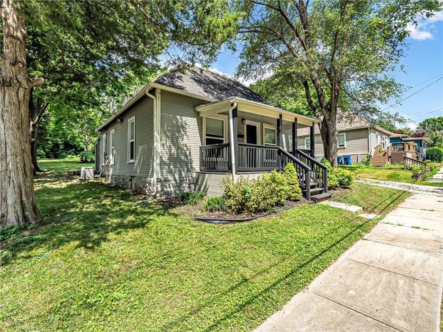 510 N Grover Street, Liberty, MO 64068
