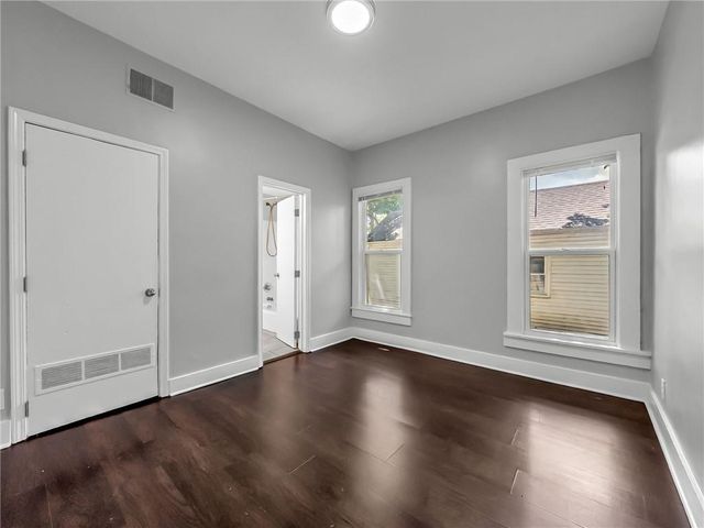 510 N Grover Street, Liberty, MO 64068