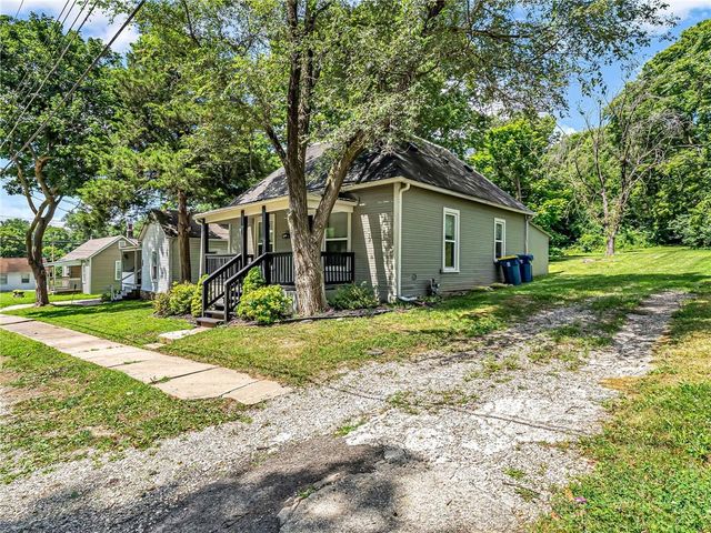 510 N Grover Street, Liberty, MO 64068