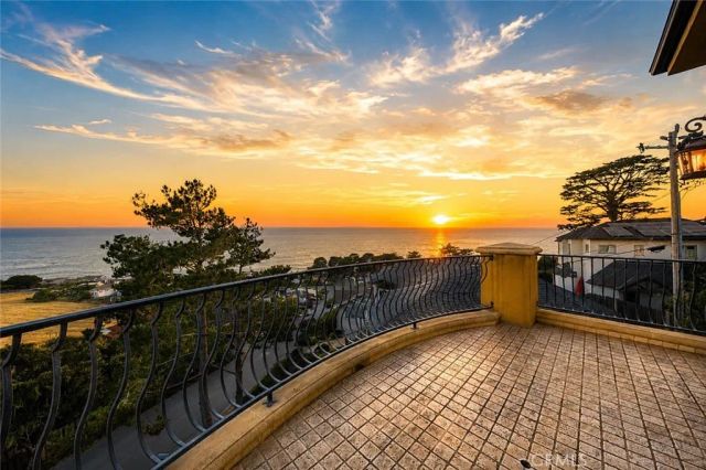 5005 Whitehall, Cambria, CA 93428