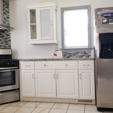 11258 S NORMANDY Avenue, Worth, IL 60482