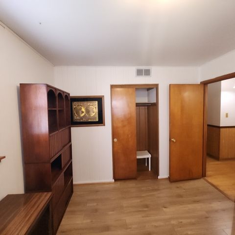 11258 S NORMANDY Avenue, Worth, IL 60482