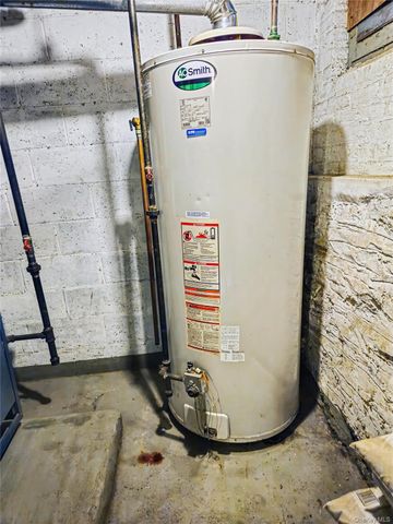 1722 Putnam Avenue, Ridgewood, NY 11385