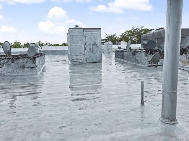 1722 Putnam Avenue, Ridgewood, NY 11385