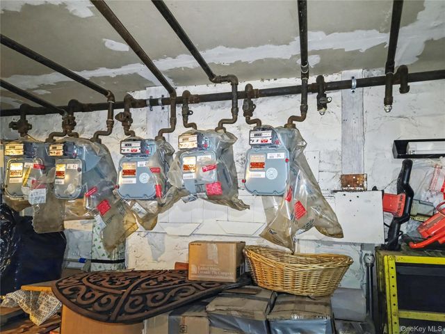 1722 Putnam Avenue, Ridgewood, NY 11385