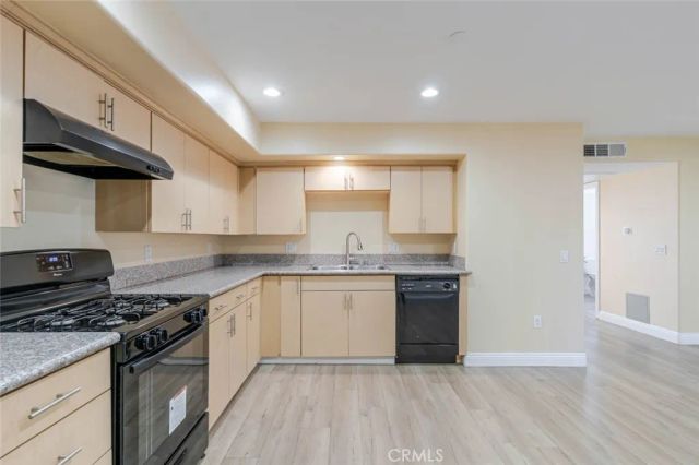 1466 Tamarind Avenue 401, Los Angeles, CA 90028