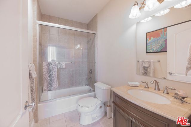 5254 Corteen Place 10, Valley Village, CA 91607