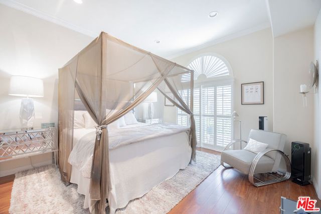 5254 Corteen Place 10, Valley Village, CA 91607