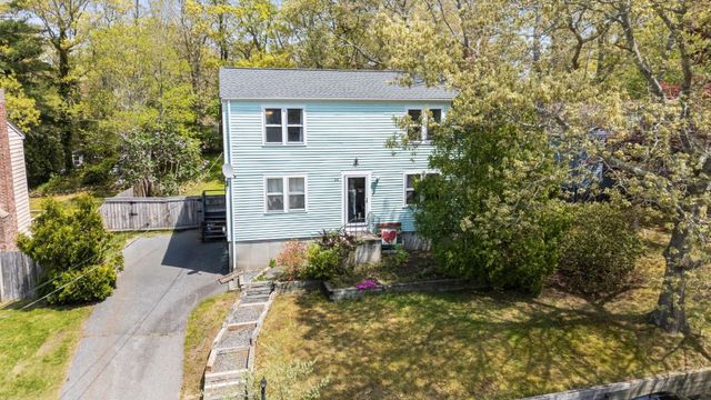 64 Winthrop Rd WINTER RENT, Plymouth, MA 02360