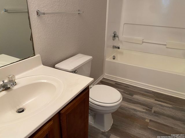 511 Mathis Meadows, San Antonio, TX 78251