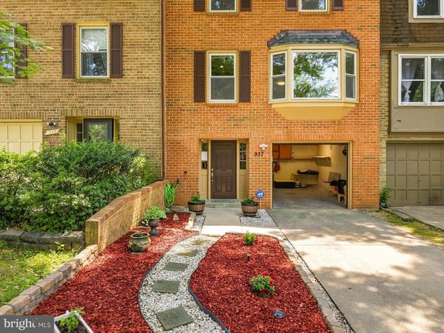 937 WILD FOREST DR, Gaithersburg, MD 20879