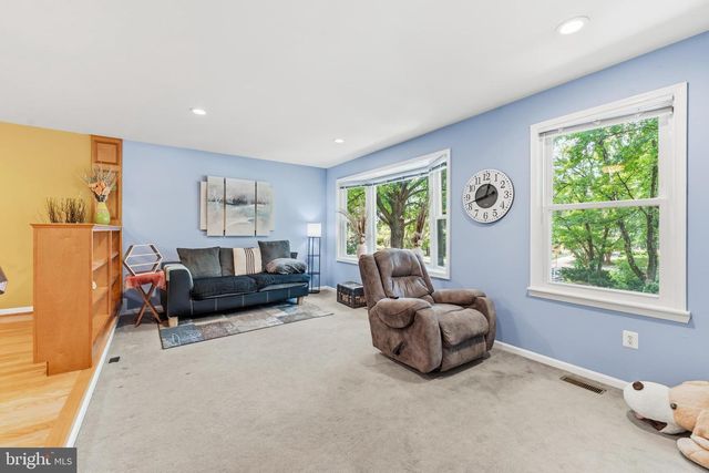 937 WILD FOREST DR, Gaithersburg, MD 20879