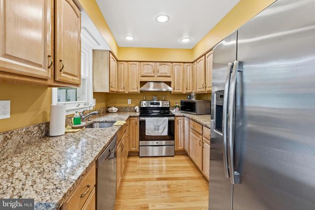 937 WILD FOREST DR, Gaithersburg, MD 20879