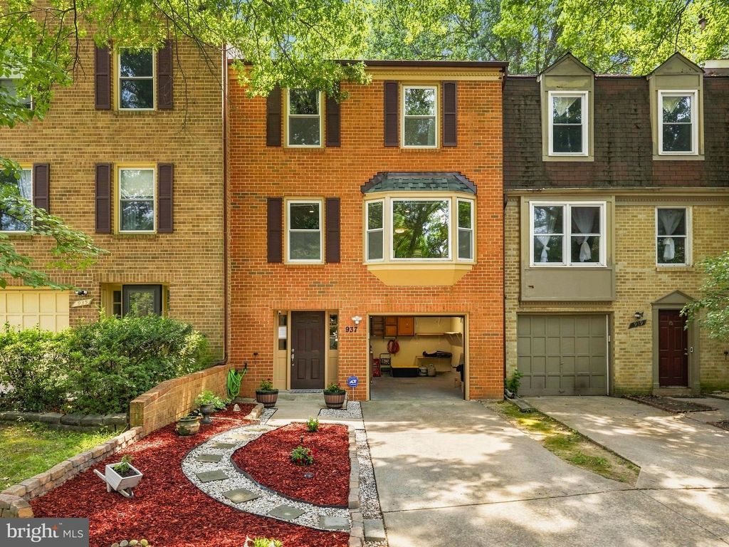 937 WILD FOREST DR, Gaithersburg, MD 20879