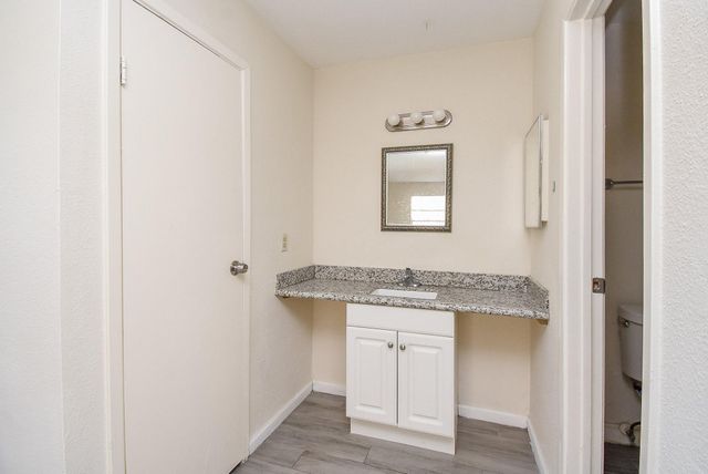 10202 Forum Park Drive 15, Houston, TX 77036