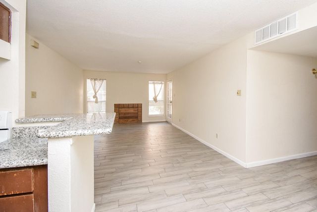 10202 Forum Park Drive 15, Houston, TX 77036