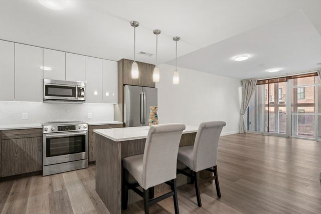 771 Harrison Ave 304, Boston, MA 02118