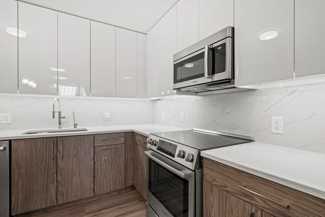 771 Harrison Ave 304, Boston, MA 02118