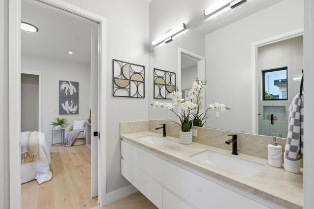 702 Ellsworth Place, Palo Alto, CA 94306