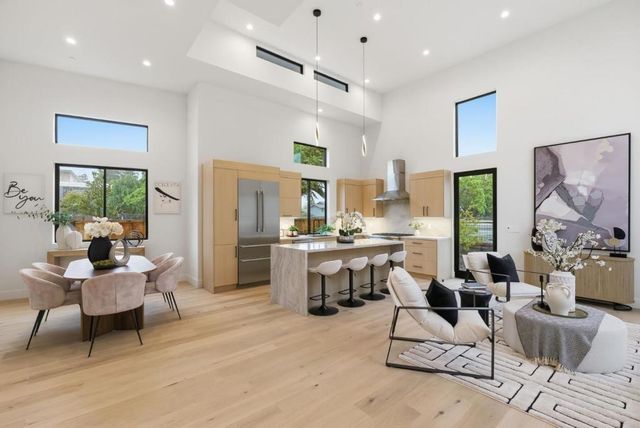 702 Ellsworth Place, Palo Alto, CA 94306