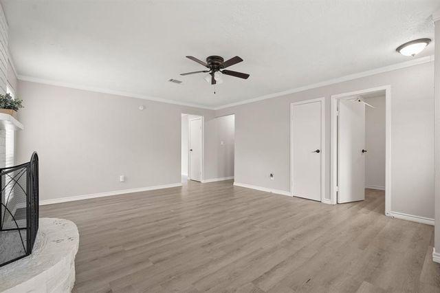 5421 Beaver Creek Drive, La Porte, TX 77571