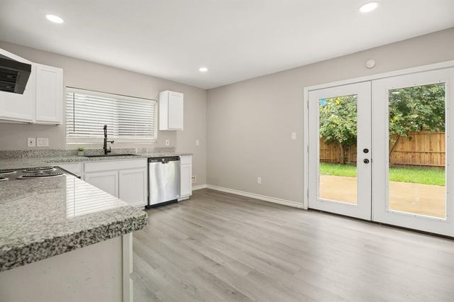 5421 Beaver Creek Drive, La Porte, TX 77571
