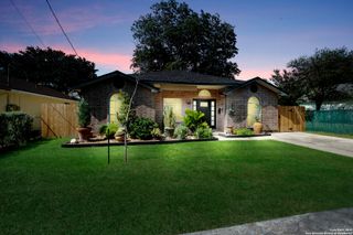 2015 Vera Cruz, San Antonio, TX 78207