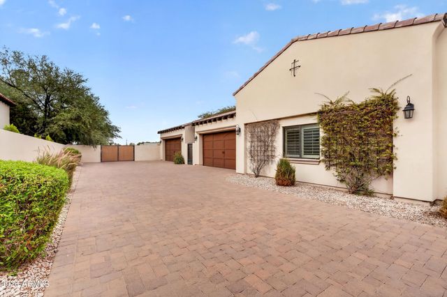 4380 E TAURUS Place, Chandler, AZ 85249
