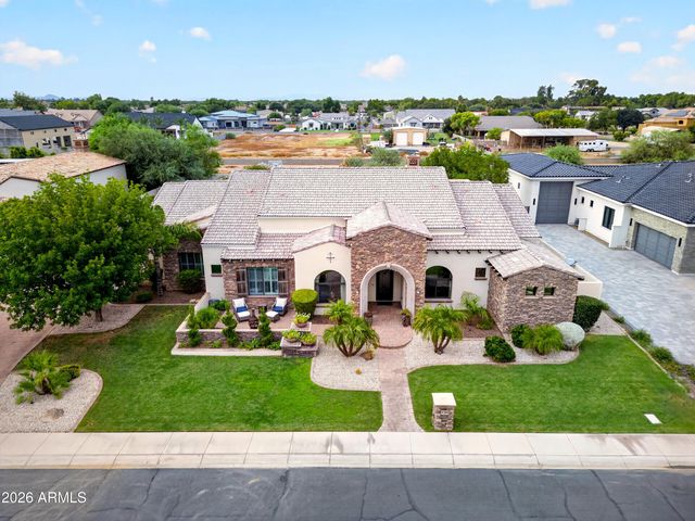 4380 E TAURUS Place, Chandler, AZ 85249