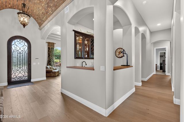 4380 E TAURUS Place, Chandler, AZ 85249