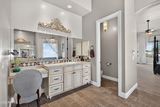 4380 E TAURUS Place, Chandler, AZ 85249