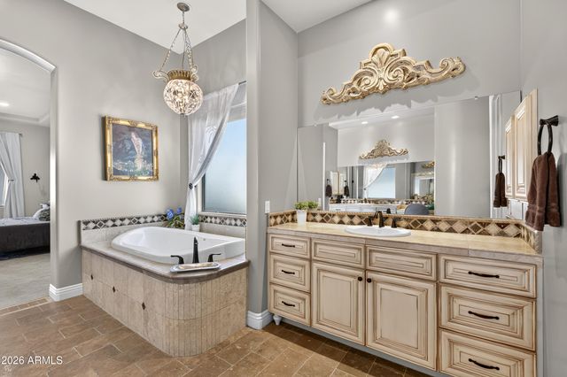 4380 E TAURUS Place, Chandler, AZ 85249