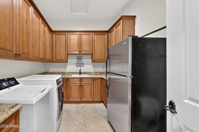 4380 E TAURUS Place, Chandler, AZ 85249