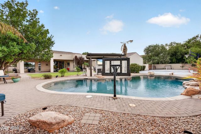 4380 E TAURUS Place, Chandler, AZ 85249